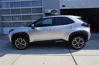 Toyota Yaris Cross |Navi|Carplay|PDC V+A|Camera|Stoel en stuur verwarming|Elektrische a.klep| - afbeelding nr 4