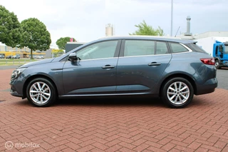 Renault Mégane Estate Renault Megane Estate 1.3 TCe Limited 140 PK, Stoel verwarming, Pdc voor + achter, Clima, App connect, Cruise, Navi. - afbeelding nr 3