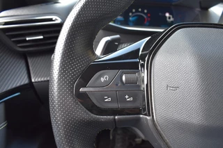 Peugeot 2008 Peugeot 2008 1.2 PURETECH GT-LINE, Cruise, AUT, Navi, Carplay - afbeelding nr 17