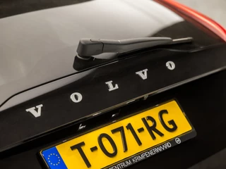 Volvo XC90 408Pk Automaat (PANORAMADAK, LUCHTVERING, APPLE CARPLAY, BOWERS&WILKINS, MEMORY SEATS, COGNAC LEDER, HEAD-UP DISPLAY, KEYLESS, GETINT GLAS, 360 CAMERA, ZWART HEMEL, NIEUWSTAAT) - afbeelding nr 31