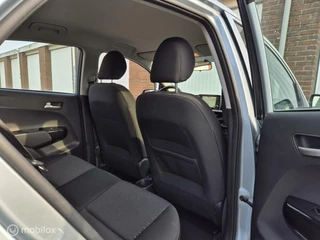 Kia Picanto Kia Picanto 1.0 CVVT / Achteruitrijcamera / Cruise control / Grootscherm Navi - afbeelding nr 10