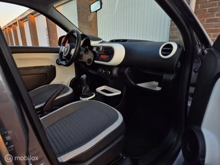 Renault Twingo Renault Twingo 1.0 SCe Origineel NL / Dealeronderhouden / Cruisecontrol - afbeelding nr 4