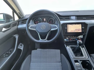 Volkswagen Passat Volkswagen Passat 1.5 TSI 150pk Business FULL LED I NAVI + CAMERA I ELEC. KLEP I DEALER O.H. - afbeelding nr 6