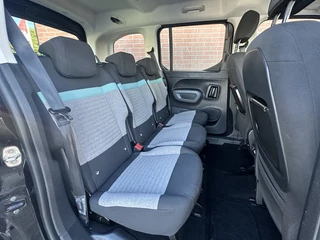 Citroën Berlingo Citroën Berlingo 1.2 PureTech Feel Praktisch, Zuinig & Helemaal Gezinsproof! - afbeelding nr 4