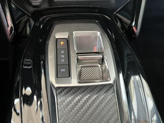 Peugeot 2008 Peugeot 2008 1.2 130 PK Automaat Allure Navi* Carplay Camera Stoelverwarming ACC DAB Keyless 17 Inch Velgen Parkeersensoren - afbeelding nr 26