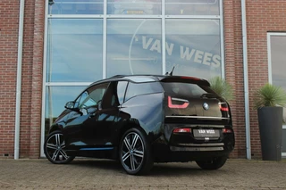 BMW i3 ➡️ BMW i3 Executive Edition 120Ah 42 kWh | Dakraam | 1e eigenaar | Camera | LED | 20 inch | Stoelverwarming | Harman-Kardon | Navi | NAP | inc BTW - afbeelding nr 3