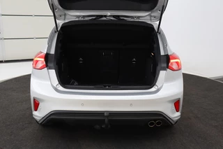 Ford Focus Ford Focus 1.0 EcoBoost ST Line X | Stoel & stuurverwarming |  Trekhaak | Adaptive cruise | Full LED | Carplay | Navigatie | Keyless - afbeelding nr 24