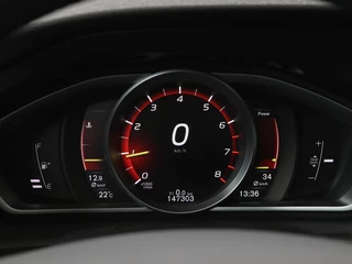 Volvo V40 Volvo V40 2.0 T2 Nordic+ | Stoelverwarming | Trekhaak |  Standkachel | Navigatie | Full LED | Verwarmde voorruit | Bluetooth | Climate control - afbeelding nr 25