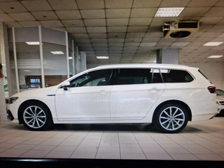 Volkswagen Passat - 32206440-0