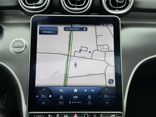 Mercedes-Benz C-Klasse Mercedes-Benz C-klasse 300 e AMG Line Adaptive cruise control Climate control Navi Apple / Android Leder/Alcantara - afbeelding nr 34