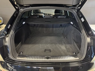 Audi e-tron Audi e-tron e-tron 50 quattro | SOH 88% |2x S-Line Black Edition 71 kWh | Pano | Afn. trekhaak | Carplay | Adaptive cruise | Stoelverwarming - afbeelding nr 19