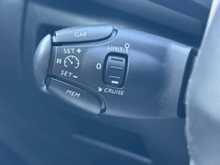 Citroën C5 Aircross Citroen C5 Aircross 1.2 130PK Shine | Perla Nera Black | AppleCarplay/Digitale cockpit/NAV/PDC - Chique! - afbeelding nr 16