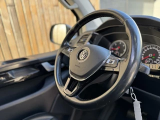 Volkswagen Transporter Volkswagen Transporter Multivan 2.0 TDI DSG 204pk | Schuifdak | Stoelverwarming | Climate control | Cruise control | Dodehoek detectie | Trekhaak | LED koplampen | Elektrische schuifdeuren | Parkeersensoren voor en achter | Achteruitrijcamera - afbeelding nr 50