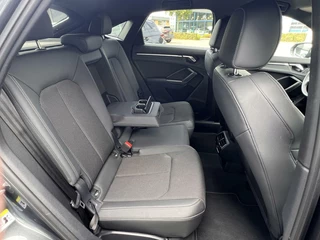 Audi Q3 Audi Q3 35 TFSI S edition Automaat Navi 20