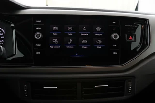 Volkswagen Polo Volkswagen Polo 1.0 TSI Comfortline Business | Navi | PDC | - afbeelding nr 26