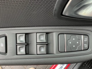 Renault Clio Renault Clio Estate TCe 90 Limited 1e Eigenaar Dealer Onderhouden - afbeelding nr 11