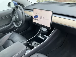 Tesla Model 3 - afbeelding nr 3