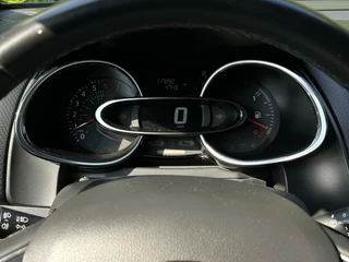 Renault Clio Renault Clio 1.2 TCe INTENS, FACELIFT, NAVI, CRUISE, LEDER, ECC-AIRCO, KEYLESS, LED, PARKEERSENSOREN, LICHTMETAAL 17