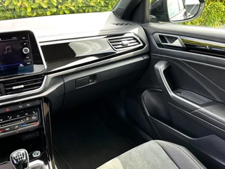 Volkswagen T-Roc Volkswagen T-ROC 1.0 TSI R-Line Business | ErgoActive stoelen| Stoelverwarming |Camera - afbeelding nr 28