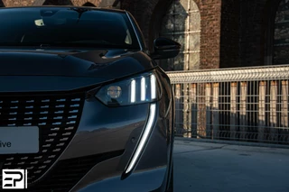 Peugeot 208 Peugeot 208 1.2 PureTech GT-line|Led|Camera|AppleCarPlay|Vol - afbeelding nr 2