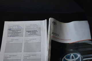 Toyota Aygo Toyota Aygo 1.0 VVT-i x-fun  Airco | Bluetooth | Dealer Onderhouden | - afbeelding nr 19