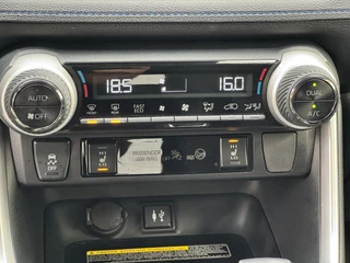 Toyota RAV4 Toyota RAV4 2.5 Hybrid AWD Dynamic Adaptieve cruise control Climate control Stoelverwarming Dodehoekdetectie Keyless Full LED - afbeelding nr 6
