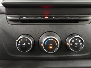 Renault Master Renault Master T33 2.3 dCi 135 L2H2 BPM VRIJ! Airco Cruise control Parkeersensoren Navigatie Trekhaak - afbeelding nr 22
