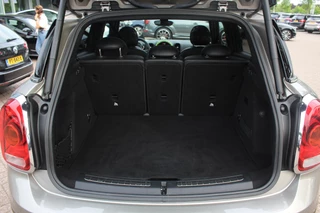 MINI Countryman MINI Countryman Mini 2.0 Cooper S E ALL4 Chili / Panoramadak / Camera / Head-up / 19'' / Leder / Navigatie / Stoelverwarming / DAB / Cruise Control / SoH 94% - afbeelding nr 17