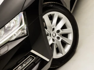 Škoda Superb 218Pk Automaat (APPLE CARPLAY, GROOT NAVI, VIRTUAL COCKPIT, MEMORY SEATS, STOELVERWARMING, CAMERA, GETINT GLAS, LED KOPLAMPEN, TREKHAAK, NIEUWSTAAT) - afbeelding nr 39