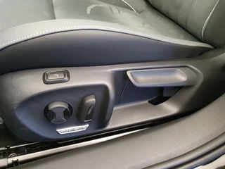 Volkswagen Passat Volkswagen Passat Variant 1.5 eHybrid 204pk DSG/AUT Business Wegklapbare trekhaak, Camera, ACC - afbeelding nr 24