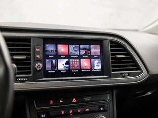 SEAT Leon (APPLE CARPLAY, NAVIGATIE, CLIMATE, KEYLESS START, GETINT GLAS, SPORTSTOELEN, ARMSTEUN, PARKEERSENSOREN, CRUISE, LM VELGEN, NIEUWE APK, NIEUWSTAAT) - afbeelding nr 26