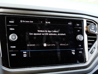 Volkswagen T-Roc | CAMERA | CARPLAY | TREKHAAK | - afbeelding nr 9