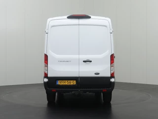 Ford Transit Ford Transit 2.0TDCI 130PK L2H2 | Navigatie | Camera | Trekhaak 2800Kg | Airco | 3-Persoons - afbeelding nr 11