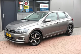 Volkswagen Polo Volkswagen Polo 1.0 TSI 95 PK Comfortline , Trekhaak , Stoelverwarming , Navigatie , Parkeersensoren , Climate control , 17