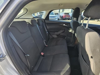 Ford Focus Ford Focus 1.0 Trend Edition Airco | Bluetooth | Navigatie | PDC achter | Multifunctioneel stuurwiel | Nette auto! - afbeelding nr 10