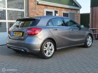 Mercedes-Benz A-Klasse Mercedes A-klasse 180 Prestige/nav/pdc v-a/zwarte hemel/17