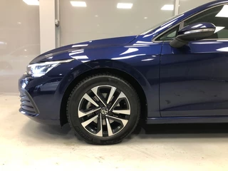 Volkswagen Golf Volkswagen Golf United 1.5 TSi | Navigatie | LED | Stoelverwarming | - afbeelding nr 16