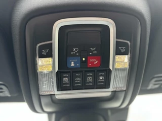 Dodge Ram 1500 Dodge Ram 1500 4X4 5.7 V8 4x4 CrewCab Sport|22