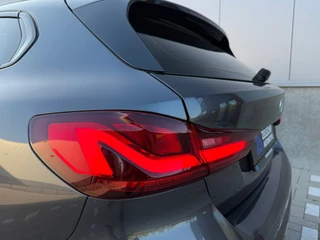 BMW 1 Serie BMW 1-serie 120i High Executive M-Sportpakket|Pano|Trekhaak| - afbeelding nr 16