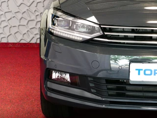 Volkswagen Touran Volkswagen Touran 1.5 TSI 150PK 7P CARPLAY NAVI CAMERA LED ELEK.KLEP VIR.COCKPIT DODE.HOEK DET. STOELVERW KEYLESS 7P 7PERS 11/2024 