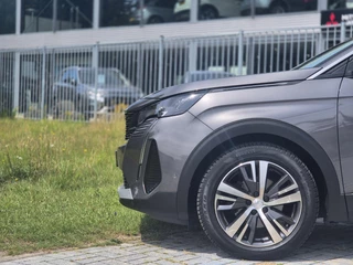 Peugeot 5008 Peugeot 5008 1.2 PureTech Blue Lease Allure 7-Persoons AUTOMAAT | NAVI | CLIMA | PDC | 18