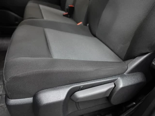 Opel Vivaro Opel Vivaro 2.0 BlueHDi 145PK L2 Automaat Airco Navigatie Trekhaak Side Bars Betimmering Laadruimte - afbeelding nr 13