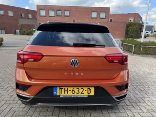 Volkswagen T-Roc Navigatie Camera Virtual Cockpit Clima ACC Extra Getint Glas 17 Inch velgen Mirror LInk Carplay Android Auto DAB 1e Eigenaar NL Auto - afbeelding nr 6