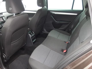 Škoda Octavia TREKHAAK / NWE D-RIEM / STOELVERW / NAVI / CLIMA / PDC / NL-AUTO - afbeelding nr 30