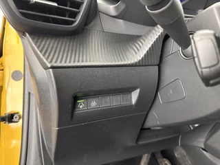 Peugeot e-208 (INCL-BTW) *FULL-LED | DIGI-COCKPIT | BLIS | CAMERA | 1/2-LEATHER | HEATED-SEATS | NAVI-FULLMAP | LANE-ASSIST | KEYLESS | DAB | SPORT-SEATS | 17