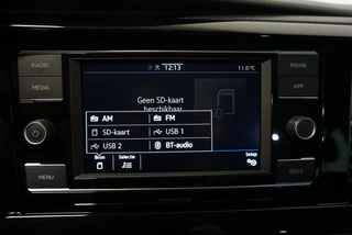 Volkswagen Transporter Volkswagen Transporter 2.0 TDI L2H1 28 Dubbele Cabine Highline Airco | Cruise Control adaptief | PDCVA | 17