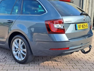 Škoda Octavia Škoda Octavia Combi 1.0 TSI Greentech Style Business | Automaat | Trekhaak | Stoelverwarming | All-seasons | Cruise | - afbeelding nr 45