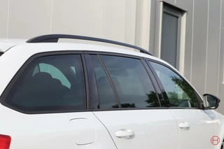 Škoda Octavia Skoda Octavia Combi 2.0 TSI RS DSG 220 PK / 1e eig / Stoelverwarming / Cruise / Xenon - afbeelding nr 47