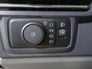 Ford Transit Custom Ford Transit Custom L2H1 Dubbele cabine 136pk Automaat Trend 2x Schuifdeur Navigatie Trekhaak Cruise control - afbeelding nr 21