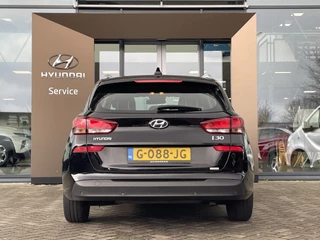 Hyundai i30 | Navigatie | Achteruitrijcamera - afbeelding nr 8